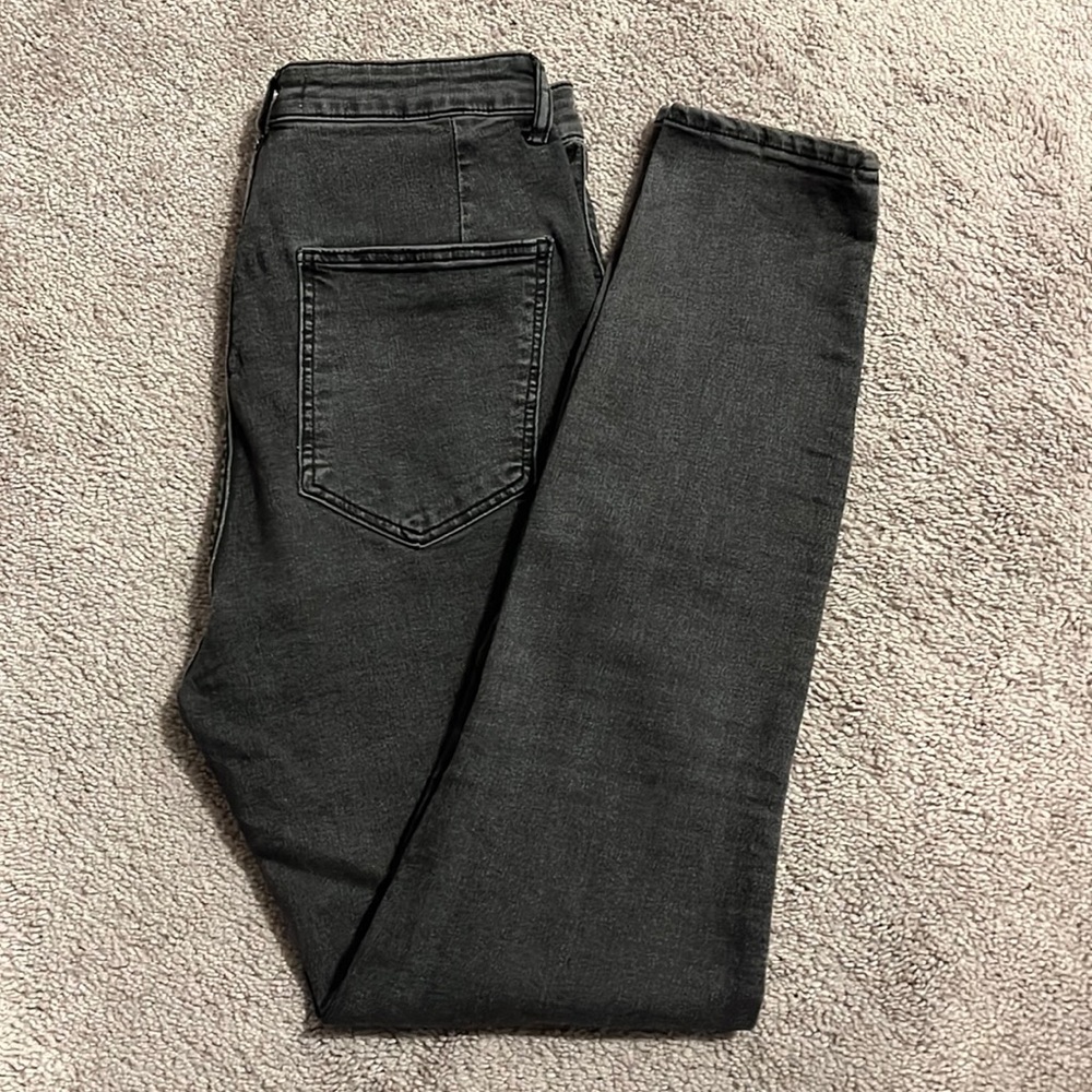 Zara / High Waist Skinny Jeans / Size 8